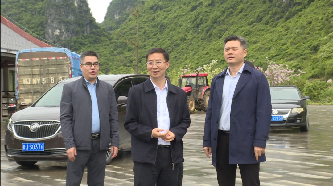 贺州新闻网讯 4月18日,市委常委,宣传部部长李剑思